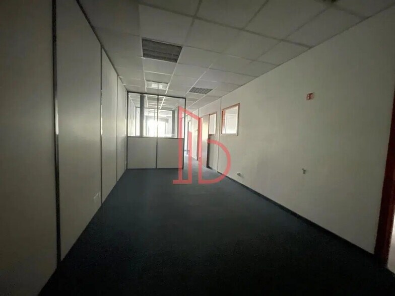 Bureau dans Bordeaux à louer - Photo intérieure – Image 2 sur 9