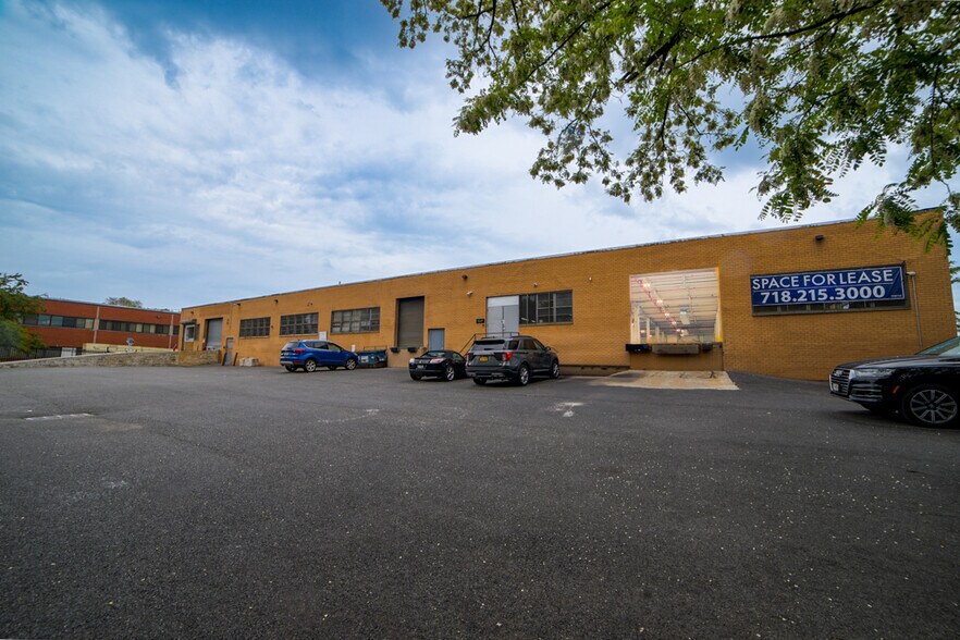 560 S 3rd Ave, Mount Vernon, NY à louer - Photo de l’immeuble – Image 2 sur 6