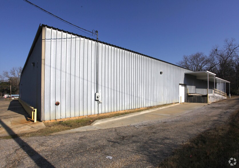 2210 Alabama Ave, Selma, AL à louer - Photo de l’immeuble – Image 3 sur 10