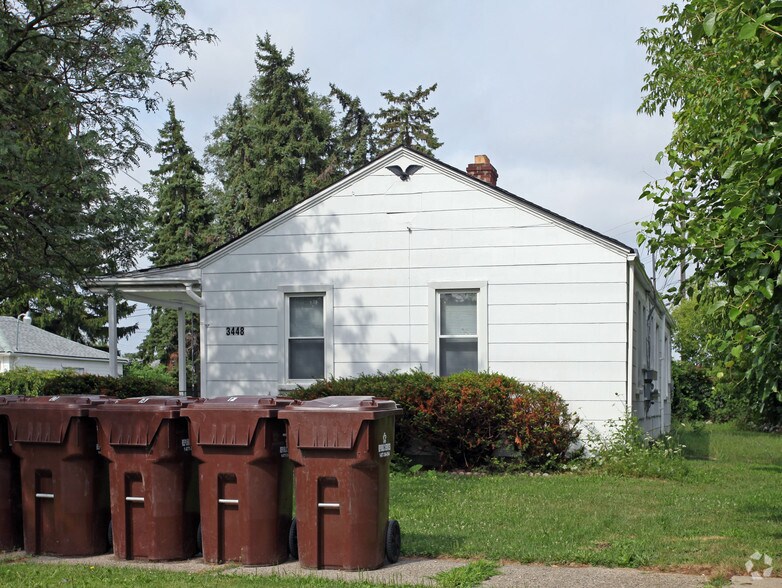 3448-3468 Gloria St, Wayne, MI à vendre - Photo de l’immeuble – Image 2 sur 19