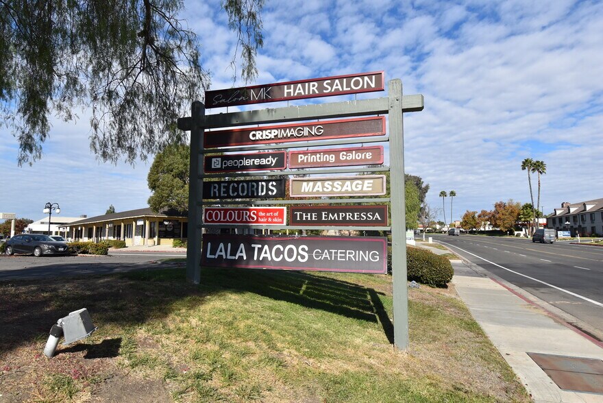 27715 Jefferson Ave, Temecula, CA à louer - Photo de l’immeuble – Image 3 sur 20