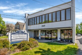 Plus de détails pour 157 N Ocean Ave, Patchogue, NY - Bureau à louer