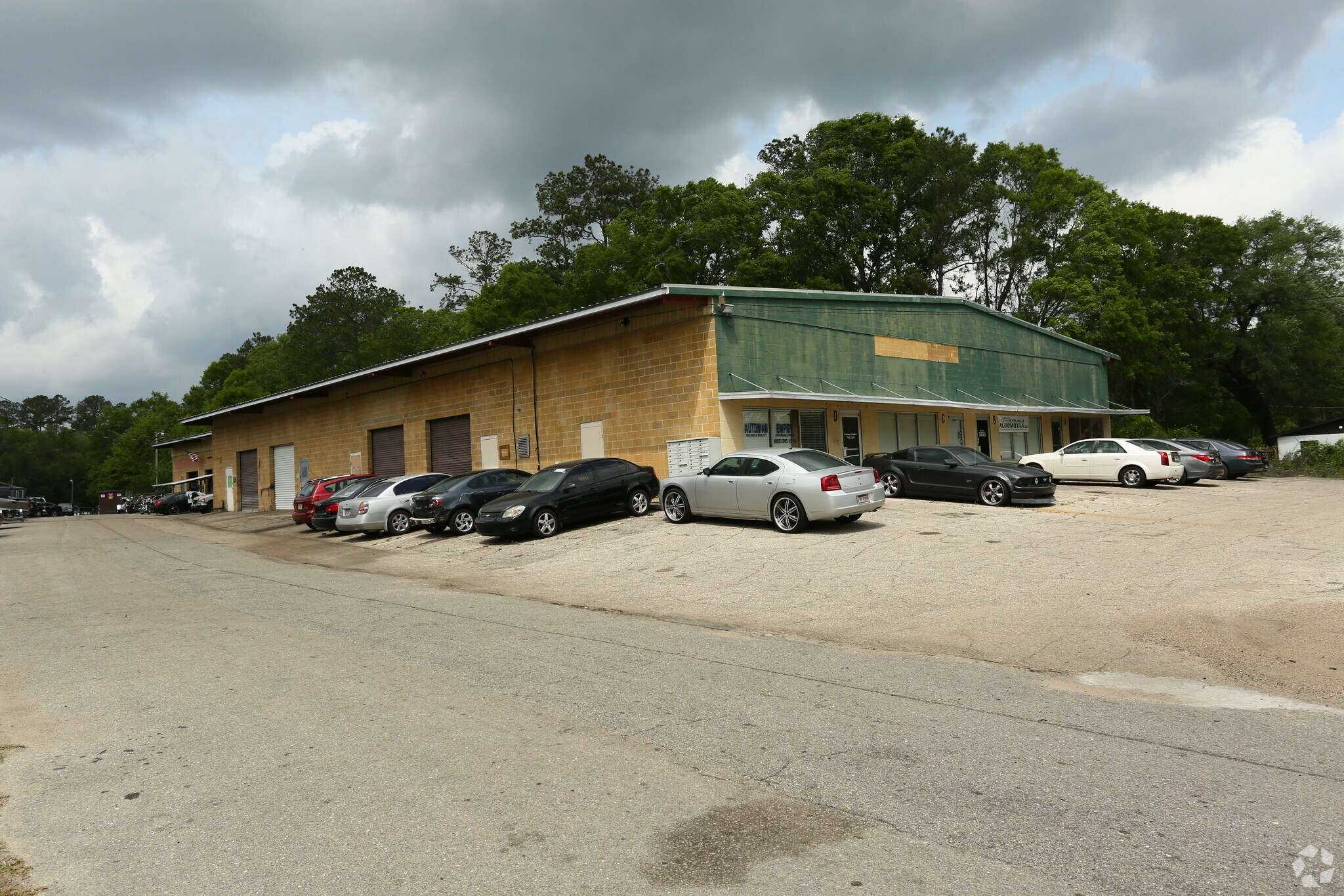 1540 Capital Cir SW, Tallahassee, FL à louer Photo principale– Image 1 sur 3