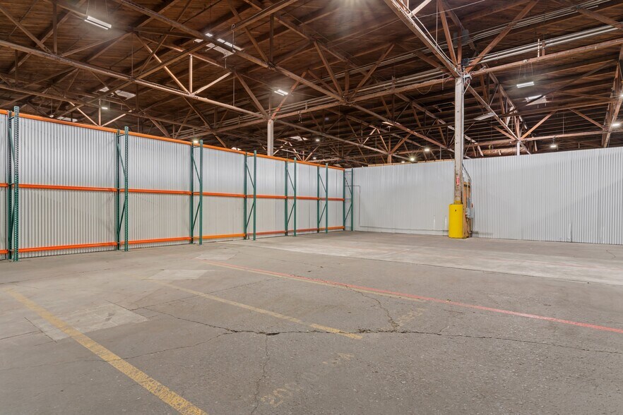 205 E Alma Ave, San Jose, CA à louer - Photo de l’immeuble – Image 1 sur 59