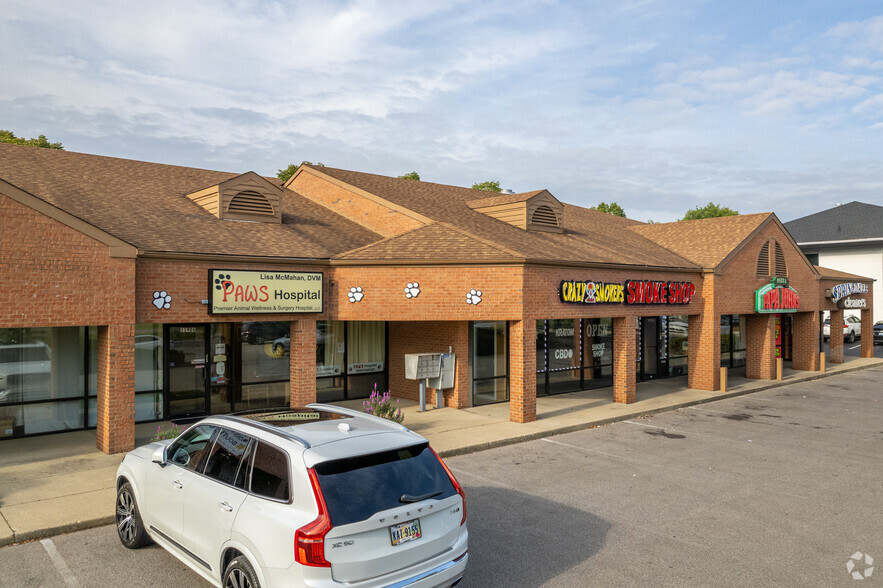 11900-11920 Montgomery Rd, Cincinnati, OH à louer - Photo principale – Image 1 sur 12