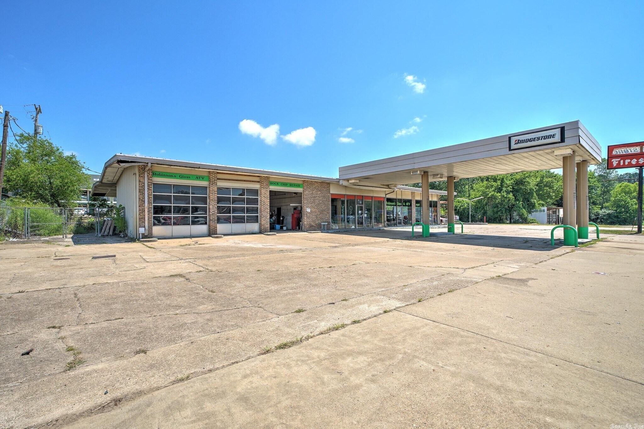 807 E Collin Raye Dr, De Queen, AR à vendre Photo principale– Image 1 sur 37