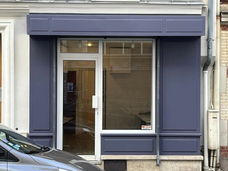 Local commercial dans Paris à louer - Photo de l’immeuble – Image 1 sur 5