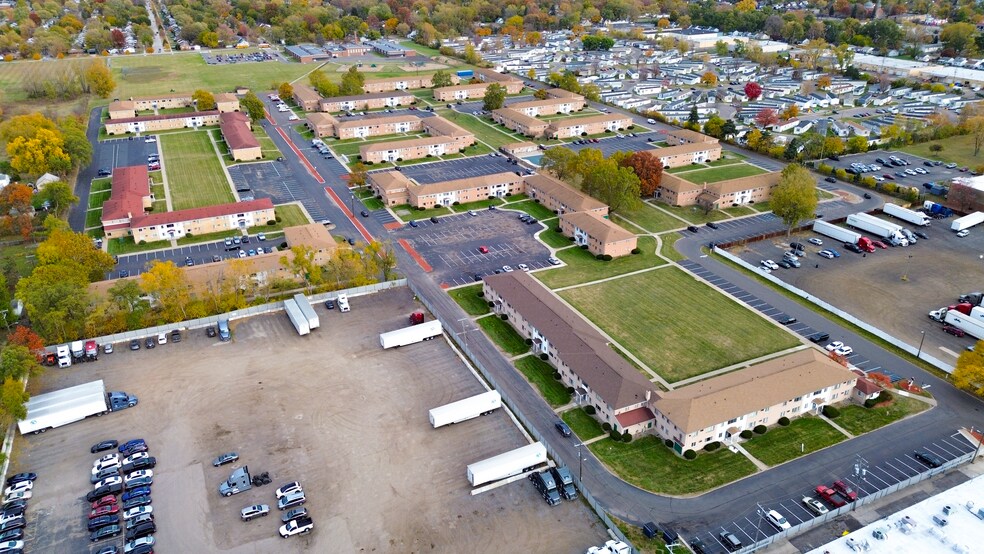 21516 Dequindre Rd, Warren, MI à vendre - Photo de l’immeuble – Image 1 sur 11