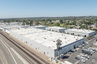 2340-2386 E Walnut Ave, Fullerton, CA - VUE AÉRIENNE  vue de carte