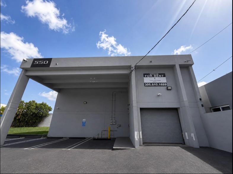 550 NW 29th St, Miami, FL à louer - Photo de l’immeuble – Image 2 sur 12