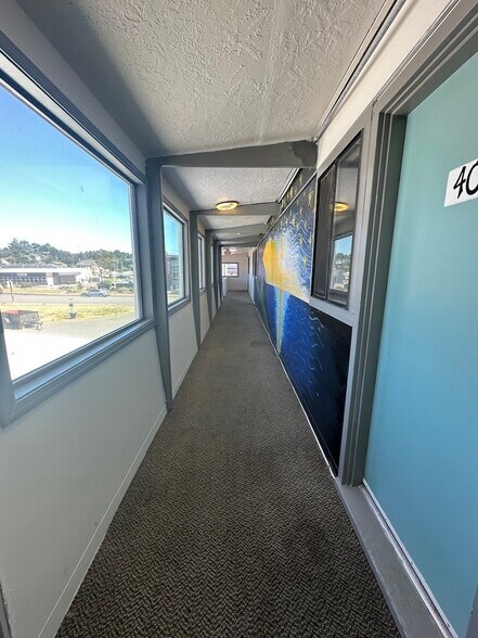 754 SW Coast Hwy, Newport, OR à vendre - Photo de l’immeuble – Image 3 sur 12