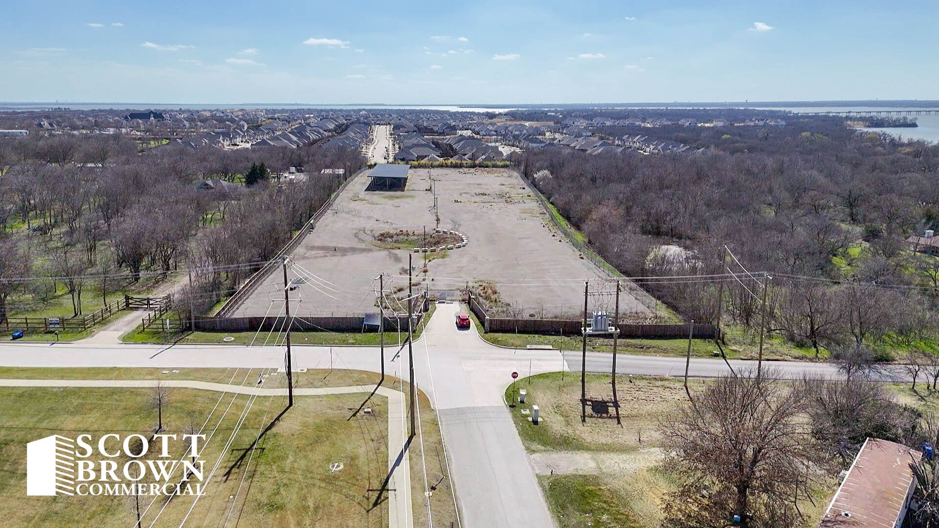 101 W Dickson Ln, Little Elm, TX à louer Photo principale– Image 1 sur 7