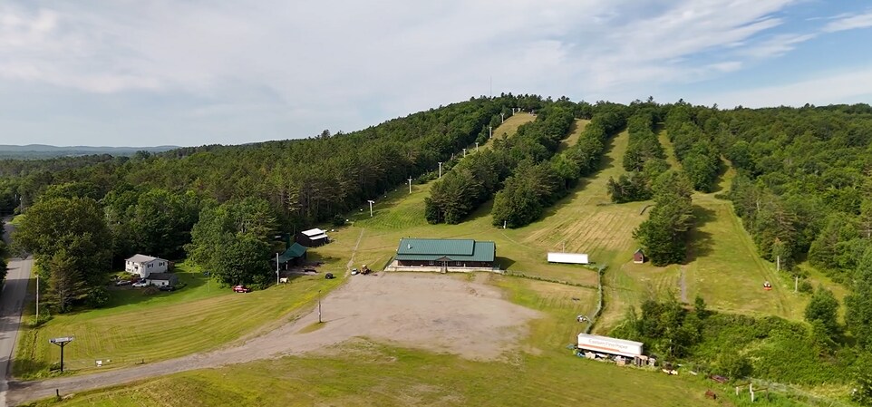 441 Newburgh Rd, Hermon, ME à vendre - Photo de l’immeuble – Image 1 sur 19