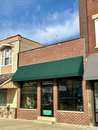 Plus de détails pour 110 N Main St, Walworth, WI - Local commercial à vendre