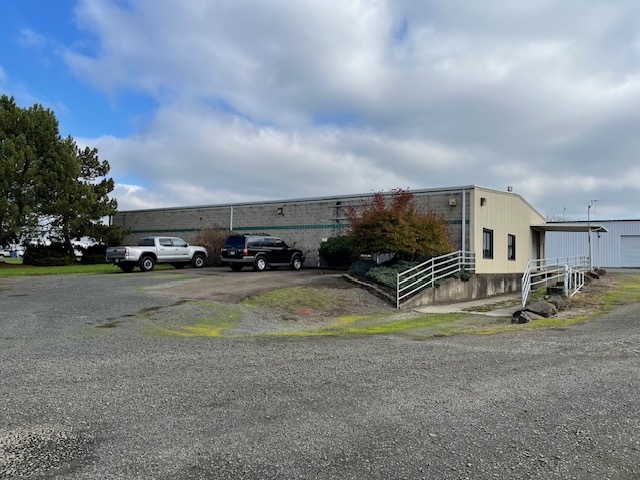 5253 Old Salem Rd NE, Albany, OR à louer - Photo de l’immeuble – Image 1 sur 12