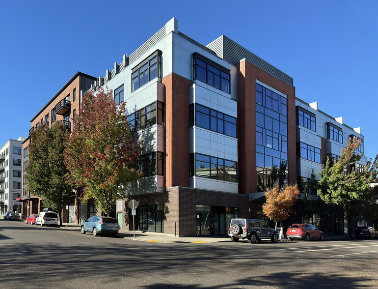 1515 NW 18th Ave, Portland, OR à louer - Photo de l’immeuble – Image 2 sur 18