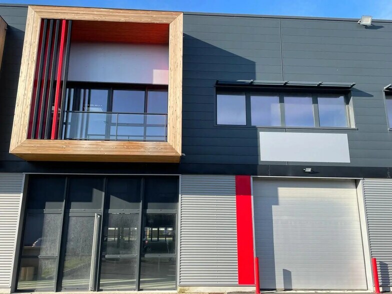 Local d’activités dans Le Havre à louer - Photo de l’immeuble – Image 2 sur 27