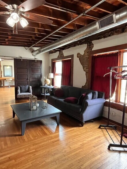 624 E 63rd St, Kansas City, MO à vendre - Photo de l’immeuble – Image 2 sur 9