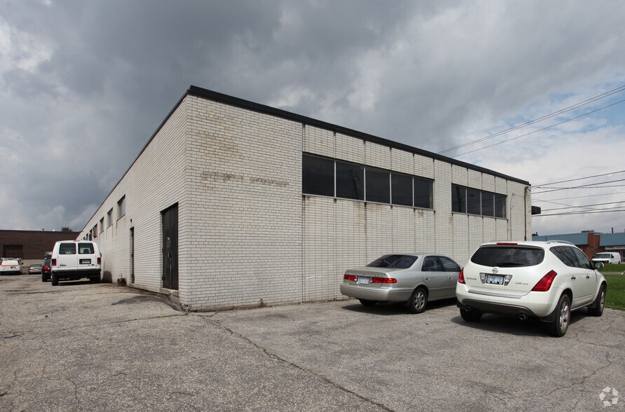 91 Martin Ross Ave, Toronto, ON à vendre - Photo de l’immeuble – Image 2 sur 2