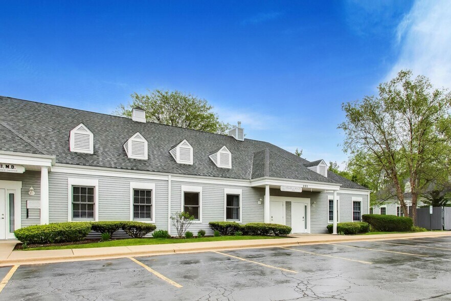 290 N Rand Rd, Lake Zurich, IL à louer - Photo de l’immeuble – Image 2 sur 23