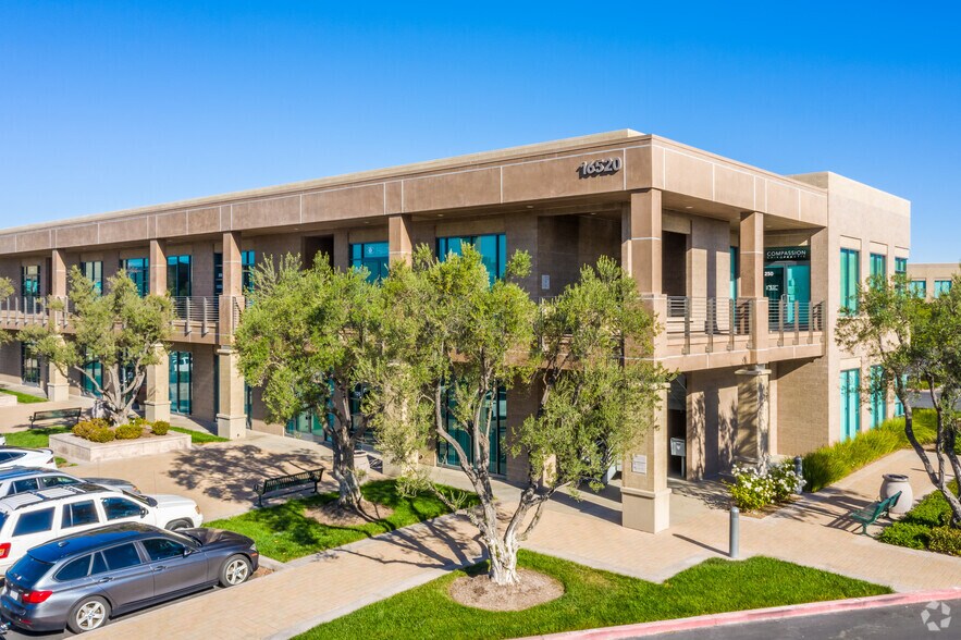 16520 Bake Pky, Irvine, CA à louer - Photo principale – Image 1 sur 46