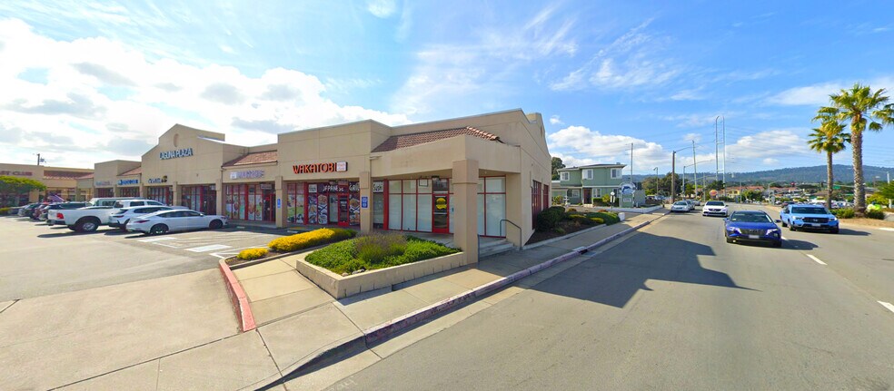 1130 Fremont Blvd, Seaside, CA à louer - Photo de l’immeuble – Image 1 sur 6