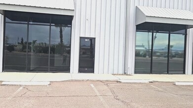 4081 S Arcadia Ln, Fort Mohave, AZ à louer - Vidéo sur l’annonce professionnelle 