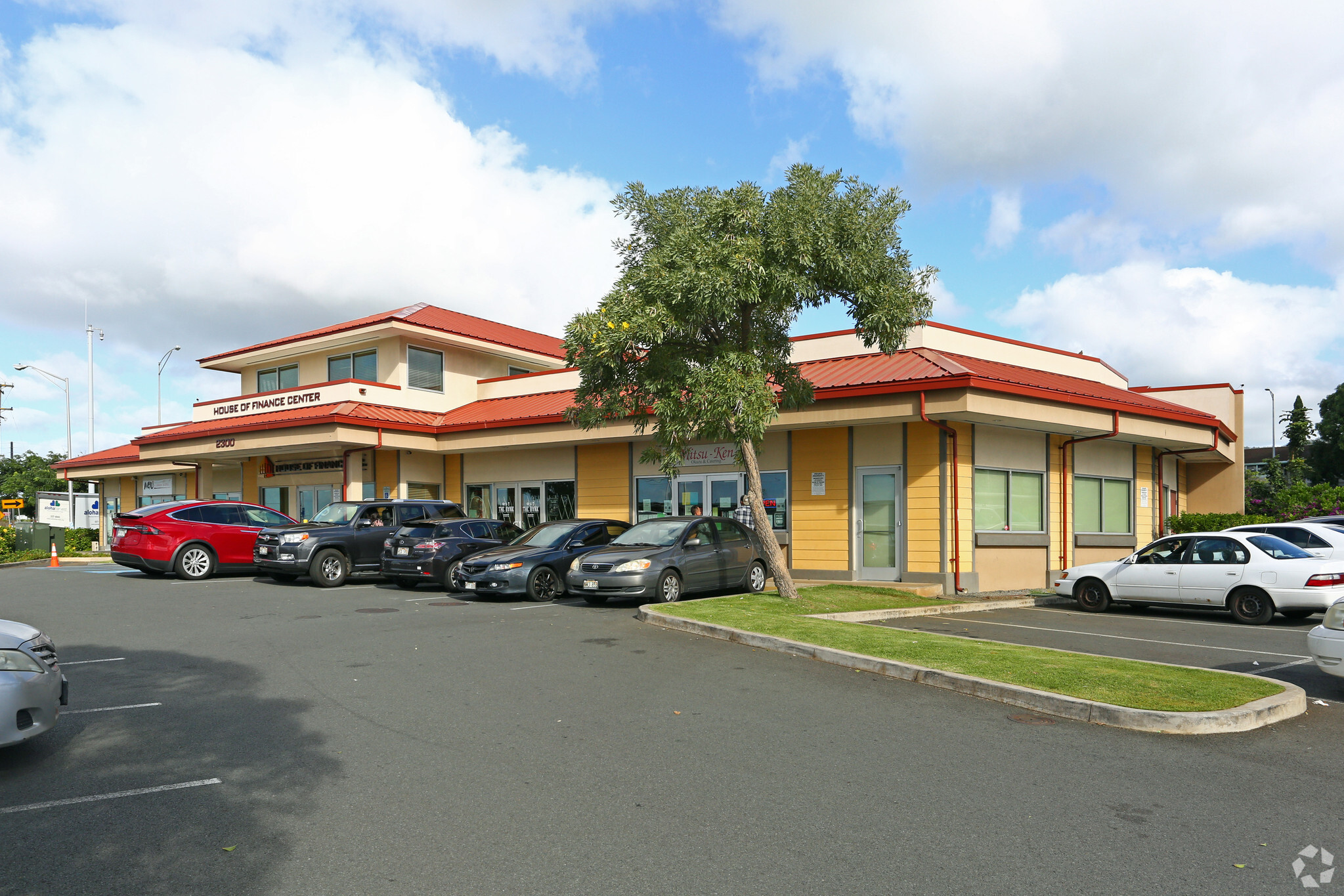 2300 N King St, Honolulu, HI à louer Photo principale– Image 1 sur 6