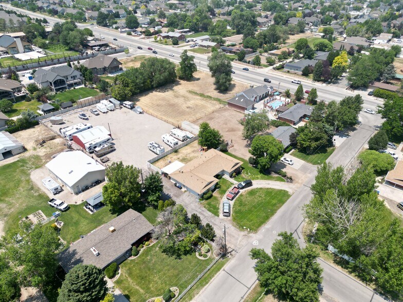 10456 S 3010 W, South Jordan, UT à vendre - Photo de l’immeuble – Image 2 sur 18
