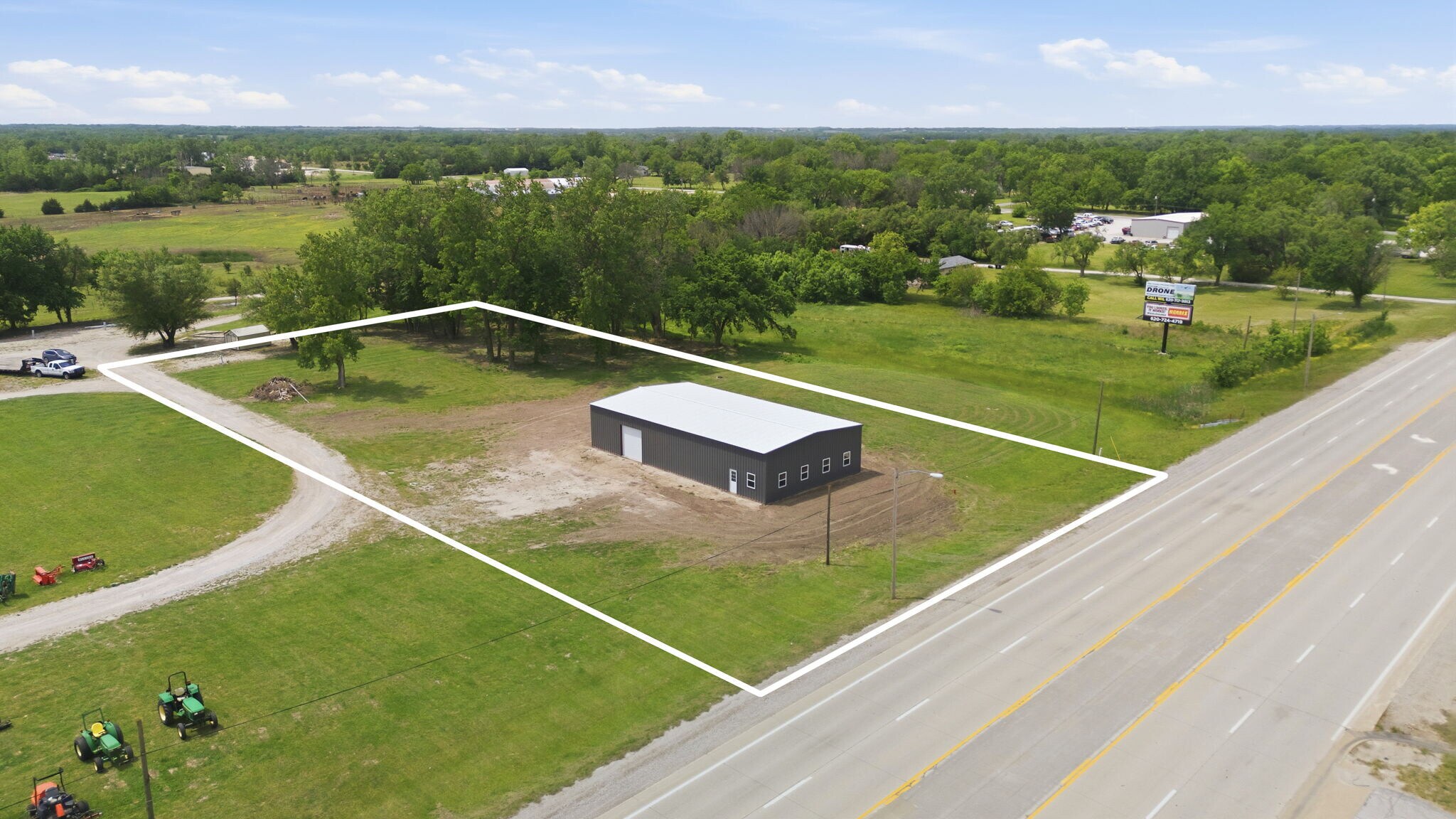 311 1st St, Iola, KS à vendre Aérien– Image 1 sur 23