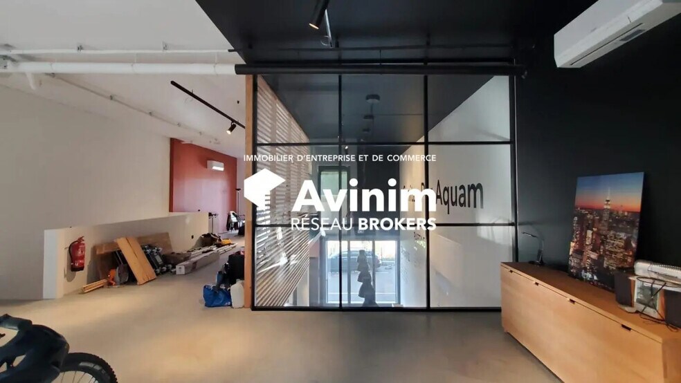 Local commercial dans Poisy à vendre - Photo intérieure – Image 3 sur 5