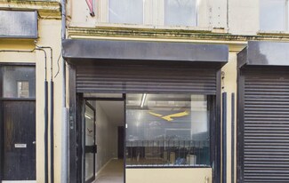 Plus de détails pour 15 Dunluce St, Larne - Local commercial à louer