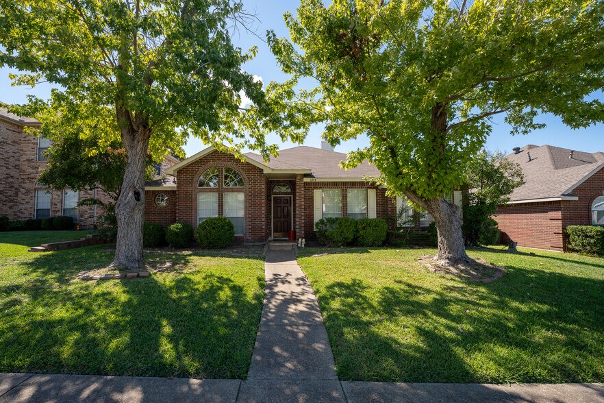 928 Chelsea Dr, Mesquite, TX à vendre - Photo principale – Image 1 sur 10