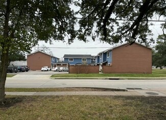 Plus de détails pour 1904 Mustang Rd, Alvin, TX - Logement à vendre