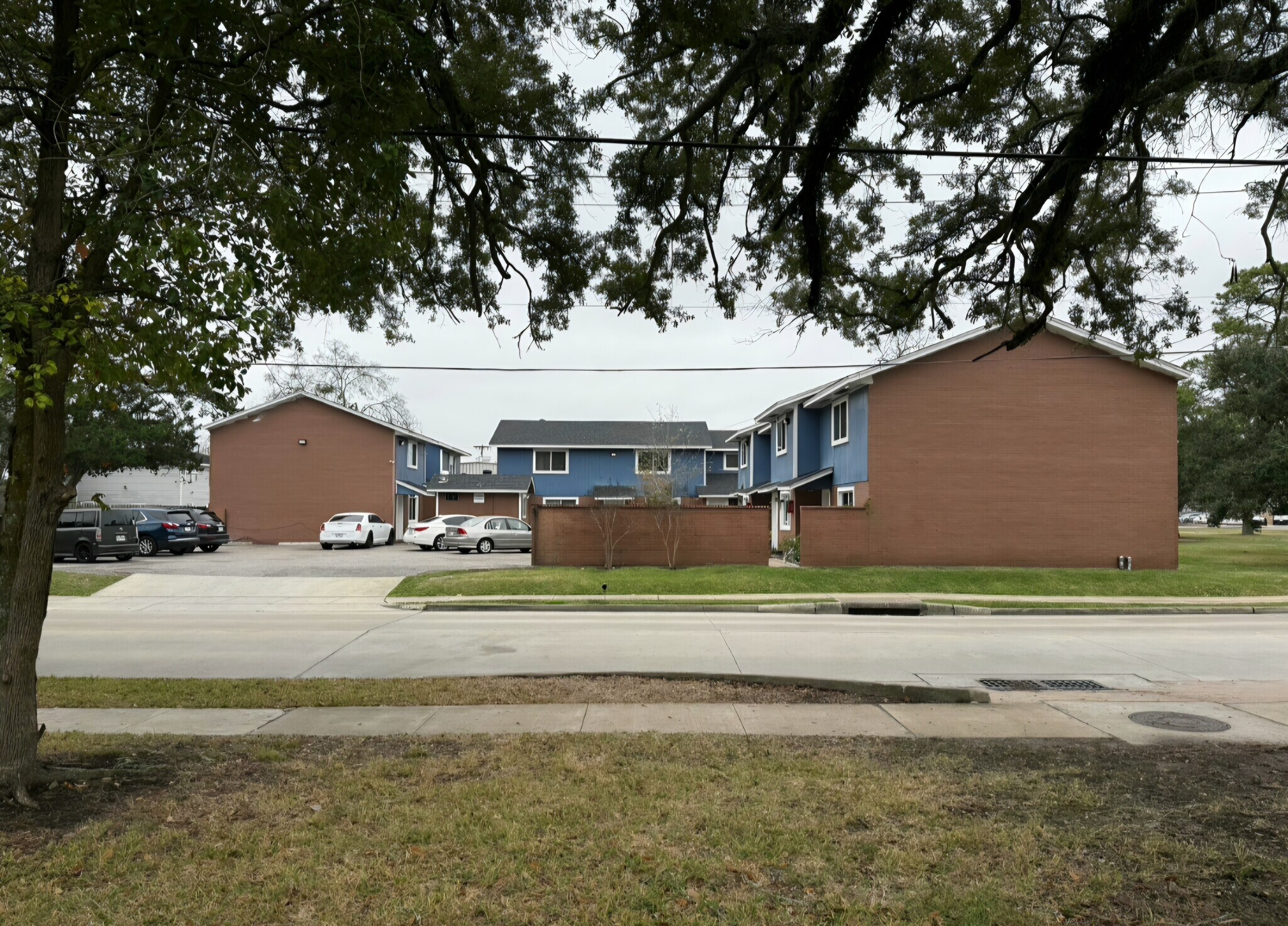 1904 Mustang Rd, Alvin, TX à vendre Photo principale– Image 1 sur 8