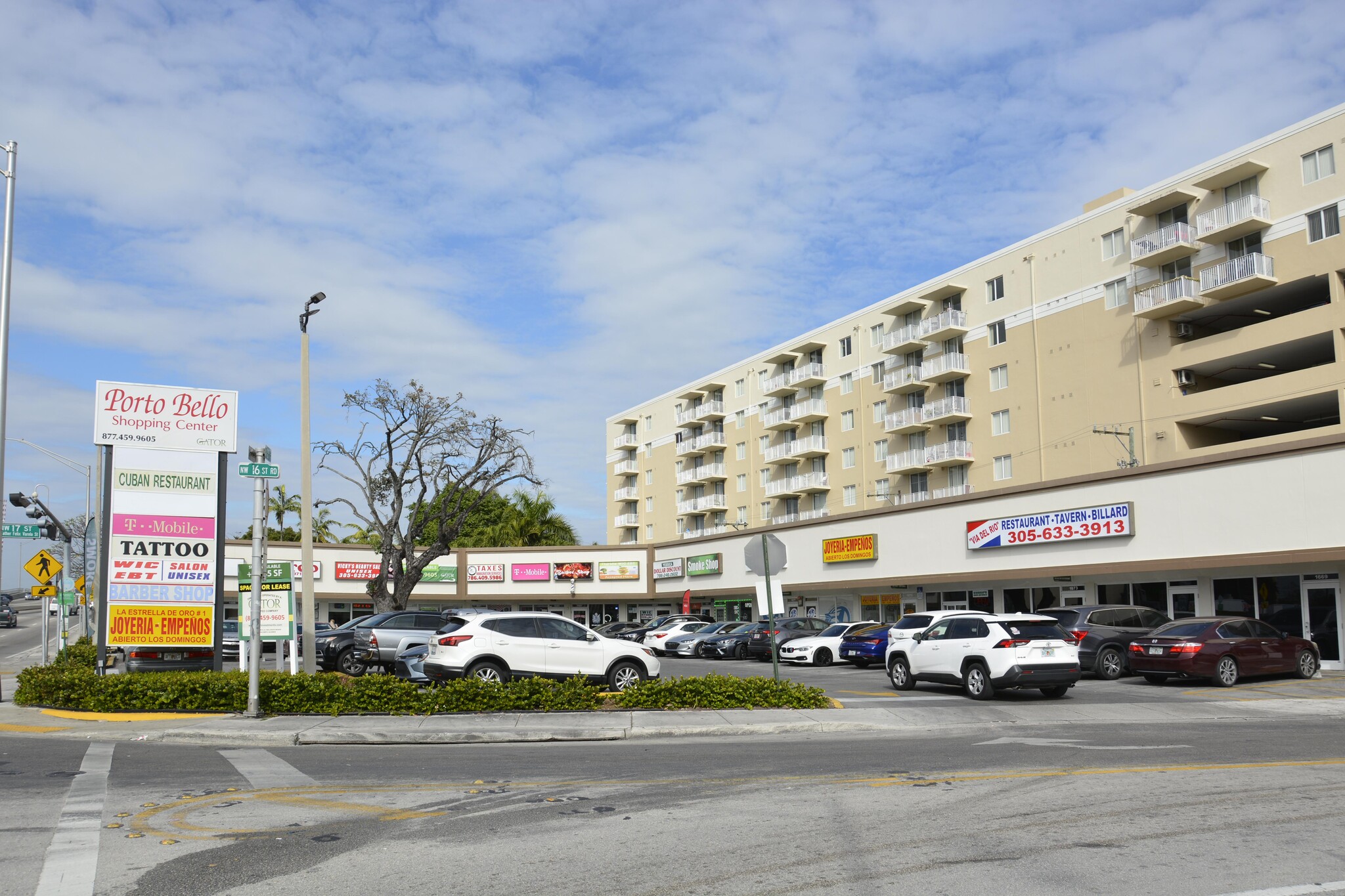 1665-1699 NW 27th Ave, Miami, FL à louer Photo de l’immeuble– Image 1 sur 5