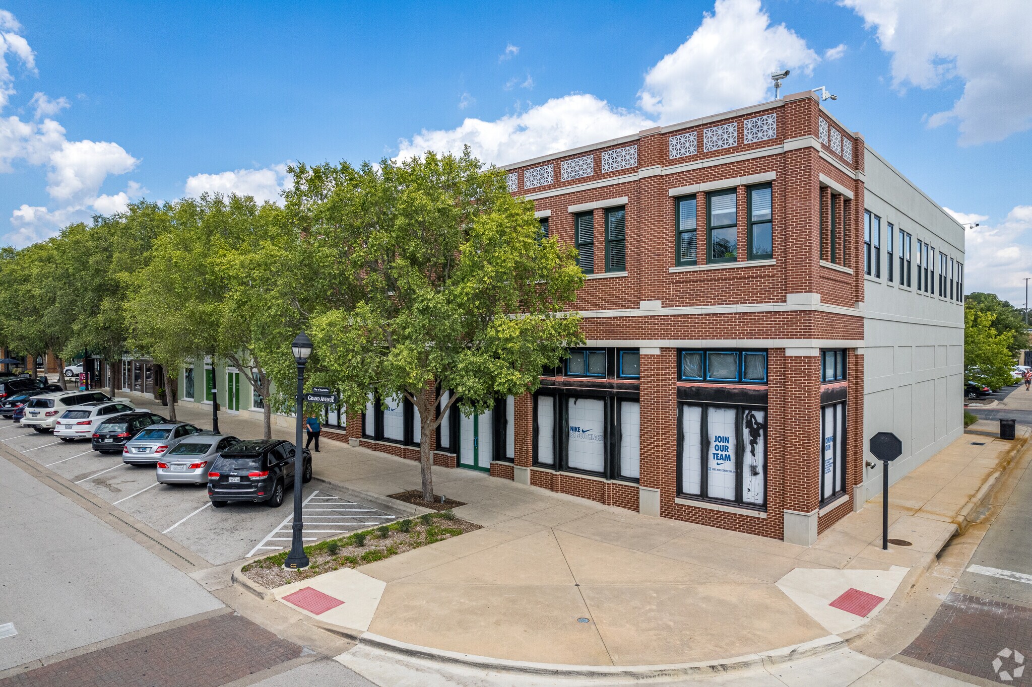 181 Grand Ave, Southlake, TX à louer Photo principale– Image 1 sur 5