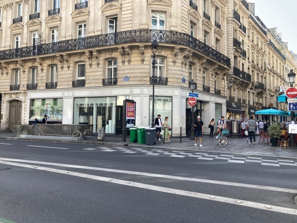 97 Rue Saint-Lazare, Paris à louer Photo de l’immeuble– Image 1 sur 8