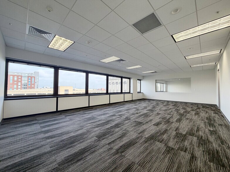 500 N Meridian St, Indianapolis, IN à louer - Photo de l’immeuble – Image 2 sur 3