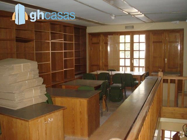 Local commercial dans Miraflores de la Sierra, Madrid à vendre - Photo de l’immeuble – Image 2 sur 8