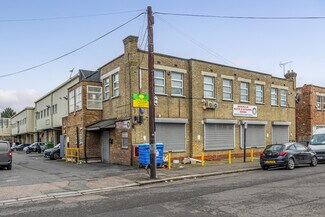 Plus de détails pour 17 Queensway, Enfield - Industriel/Logistique à louer