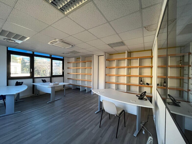 Bureau dans Marseille à louer - Photo de l’immeuble – Image 2 sur 9