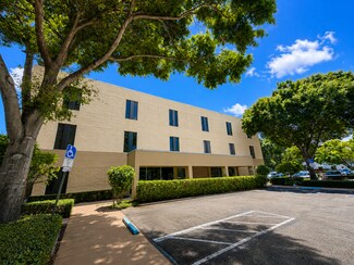 Plus de détails pour 900 NW 13th St, Boca Raton, FL - Médical à louer