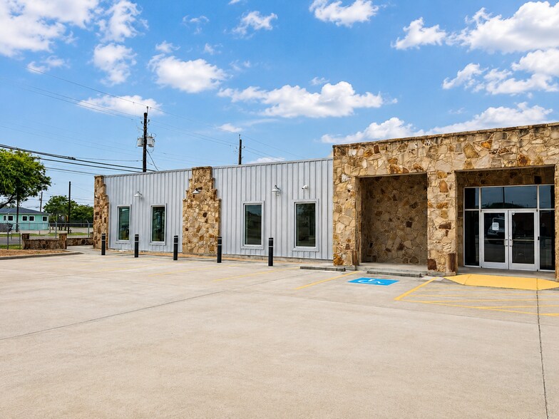 427 NAS Dr, Corpus Christi, TX à vendre - Photo de l’immeuble – Image 2 sur 12