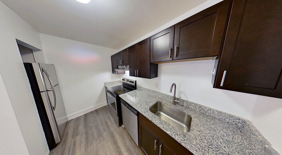 1301 St Paul St, Baltimore, MD à vendre - Photo de l’immeuble – Image 2 sur 14