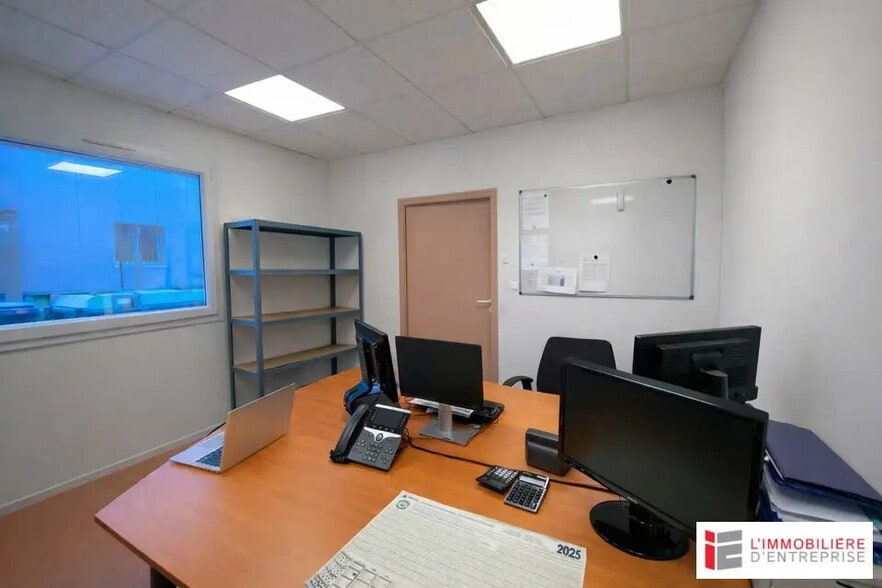 Local d'activités dans Rennes à vendre - Photo intérieure – Image 2 sur 7