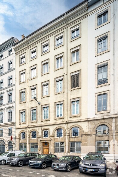 Bureau dans Lyon à louer - Photo de l’immeuble – Image 2 sur 3