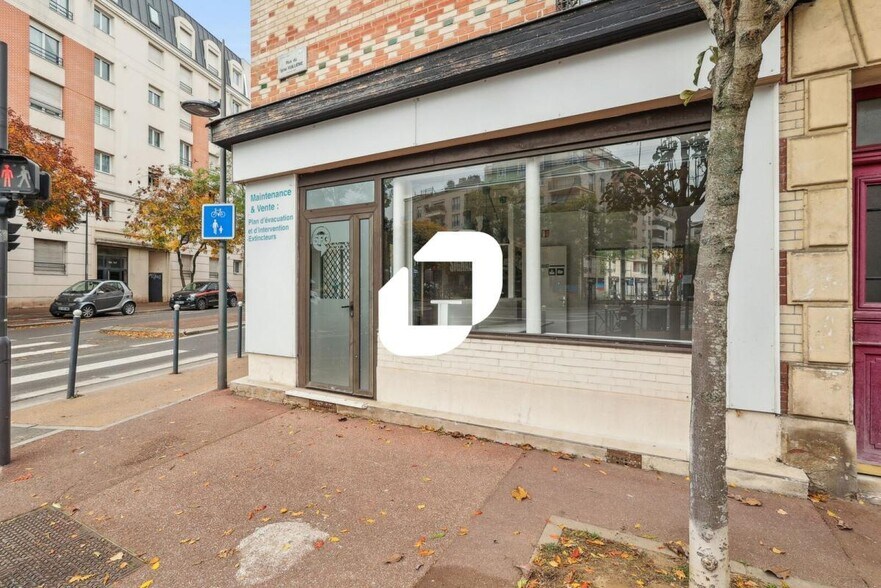 Local commercial dans Issy-les-Moulineaux à vendre - Photo de l’immeuble – Image 2 sur 10