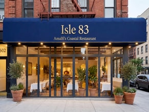 401 E 83rd St, New York, NY à louer Photo de l’immeuble– Image 1 sur 3