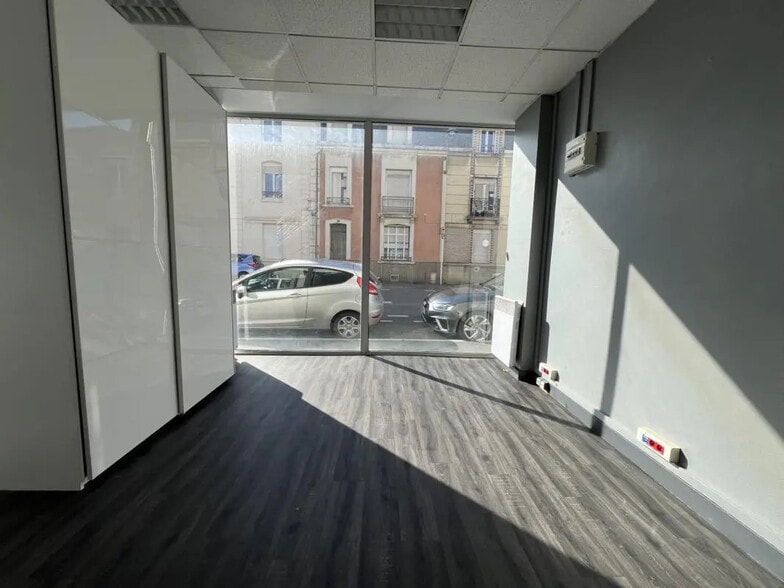 Local commercial dans Reims à louer - Photo intérieure – Image 3 sur 4